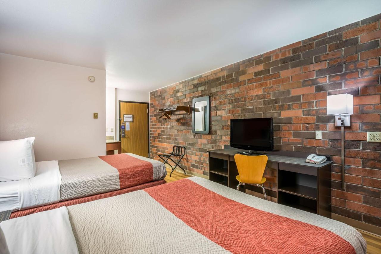 Motel 6-Madison, Wi - East Экстерьер фото