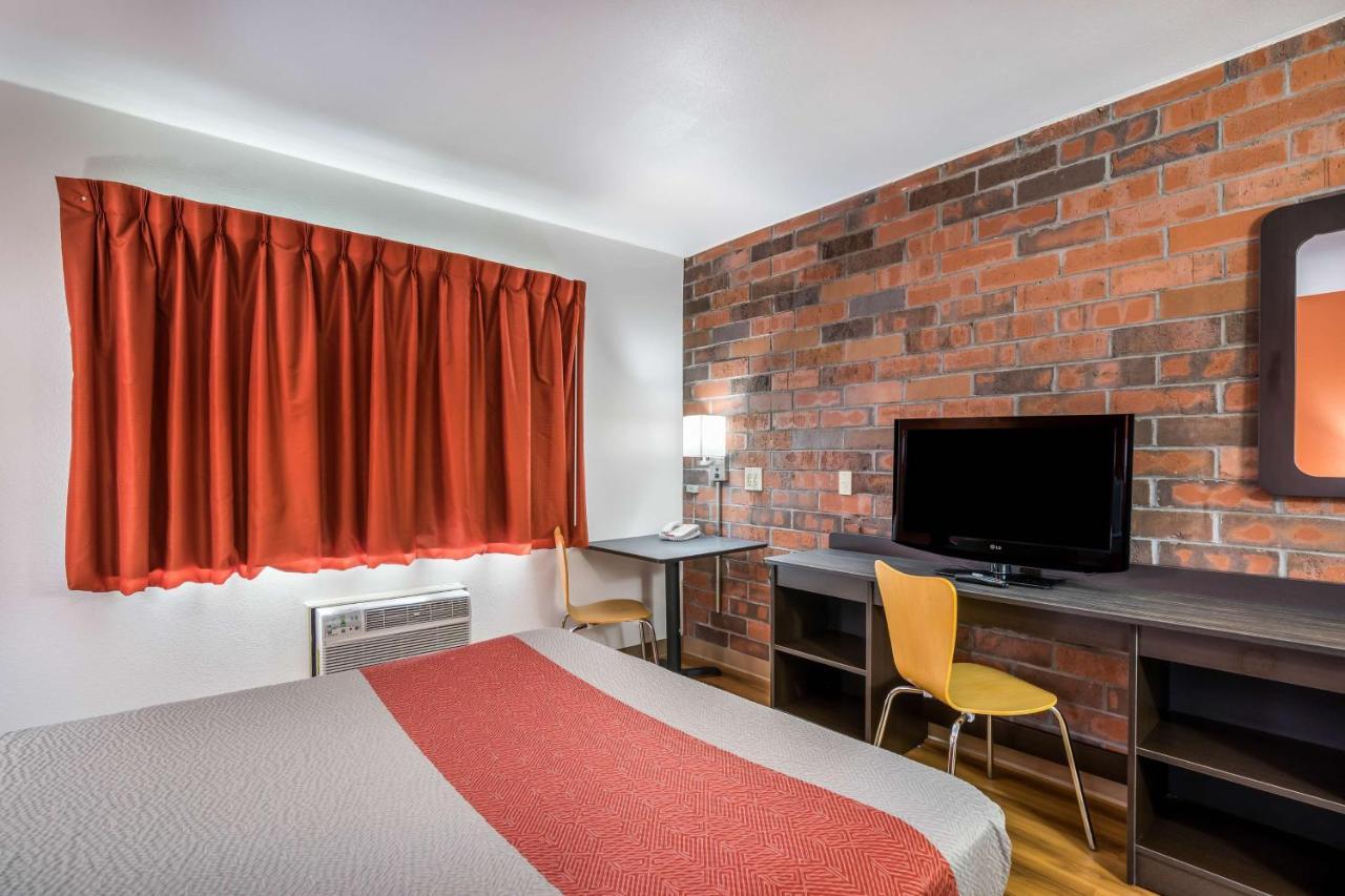 Motel 6-Madison, Wi - East Экстерьер фото
