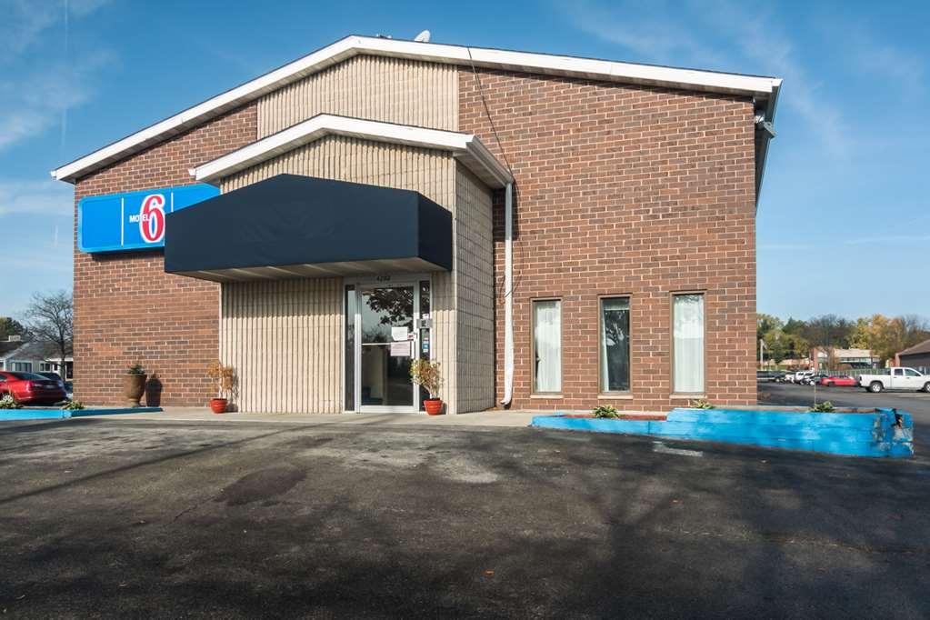 Motel 6-Madison, Wi - East Экстерьер фото